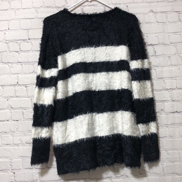 MuMu mellow sweater stripes - Picture 8 of 9